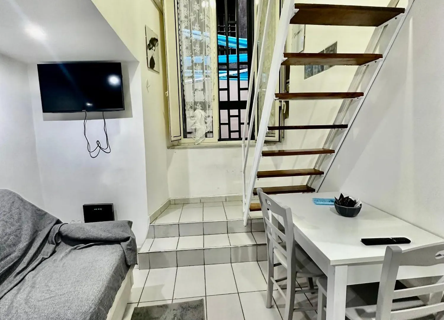 Casa Vacanza Nonna Dora Napoli 0*,  Italia